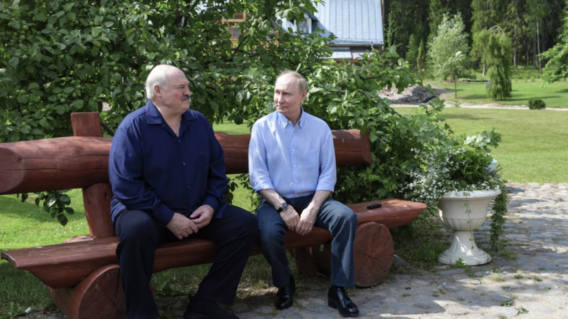 Лукашенко поблагодарил Путина за тёплый приём в России