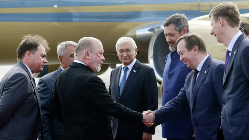 Верховный правитель Малайзии прибыл в Казанский кремль на Aurus