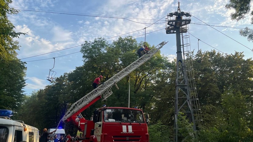 На оборвавшейся в Нальчике канатной дороге находилось более 20 человек