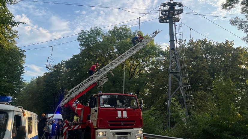 Двое детей попали в больницу после ЧП на канатке в Нальчике
