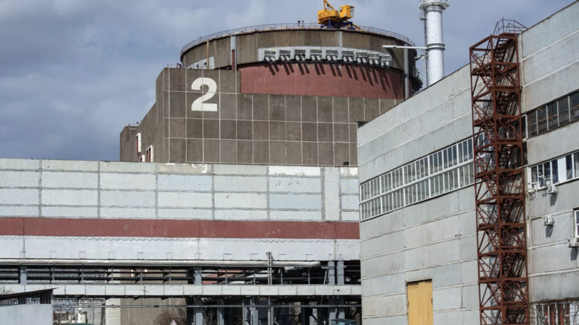 На ЗАЭС заявили о почти критической ситуации вокруг станции из-за атак ВСУ