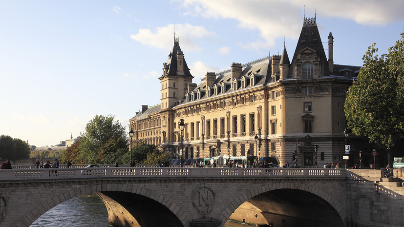 Жену футболиста «Спартака» Пруцева едва не обокрали в Париже