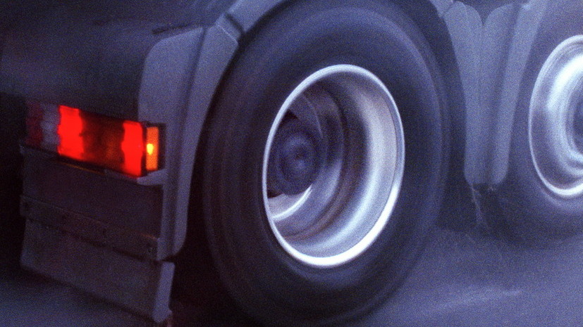 Водитель самосвала умышленно наехал на группу людей в Новосибирске