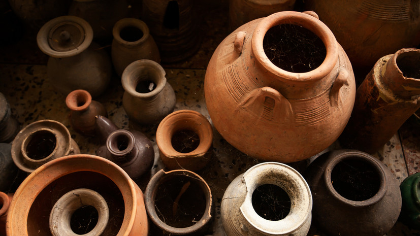 Жители ямальского села обнаружили уникальные средневековые сосуды