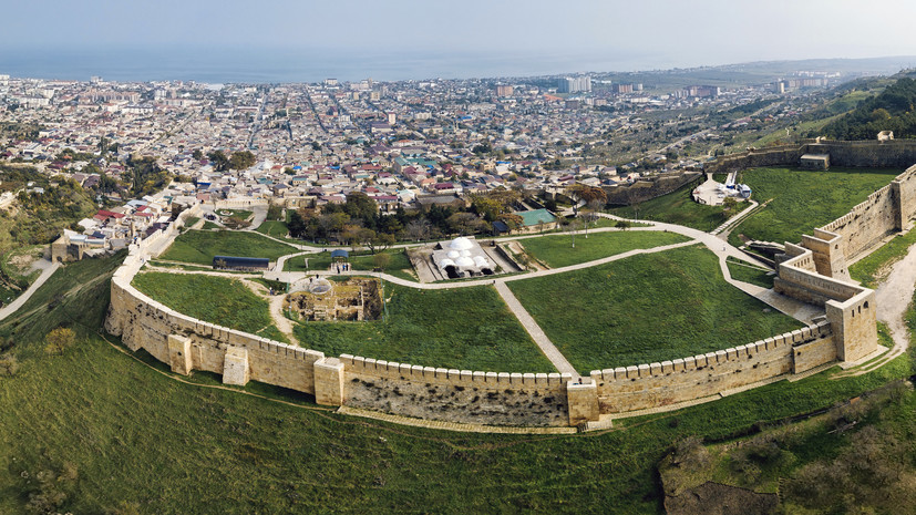 Названы самые выгодные направления для путешествий по России в сентябре