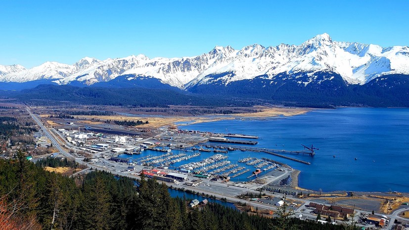 Политолог Фельдман объяснил выбор Аляски для встречи Путина и Трампа