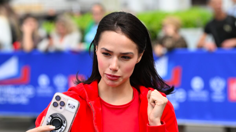 Загитова задумалась об открытии цветочного магазина