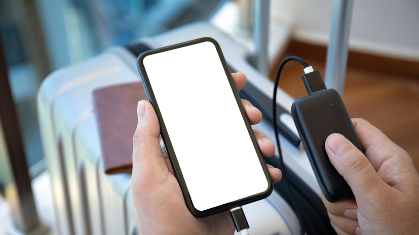 Турецкая AJet запретила пассажирам пользоваться пауэрбанками во время полётов