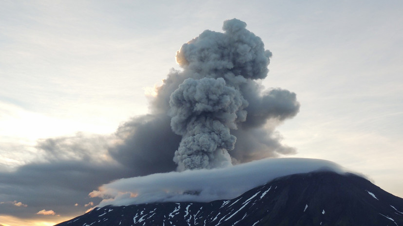 Спасатель Щетинин рассказал, как избежать отравления во время пеплопада