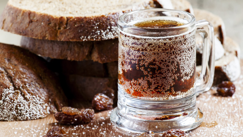 Врач Никитина назвала преувеличенной пользу от употребления кваса