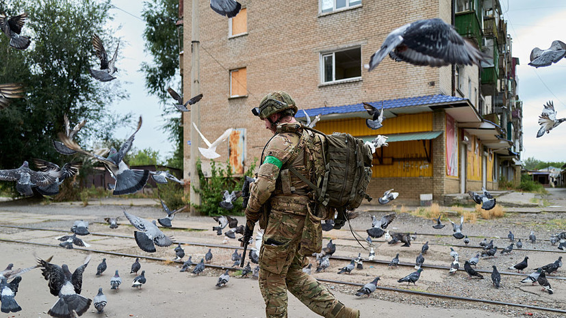 РИА Новости: боевики ВСУ в Красноармейске переодеваются в гражданскую одежду