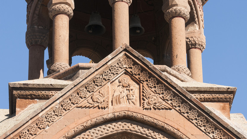 Политолог: власти Армении попытаются поставить во главу церкви своего человека