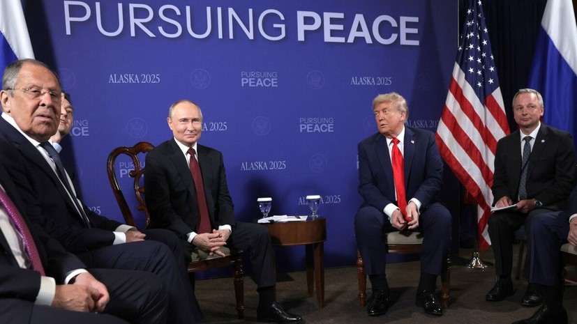 Путин и Трамп завершили переговоры в узком формате