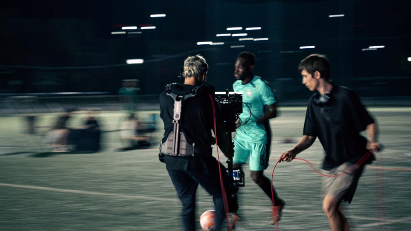 «Пари НН» презентовал новый комплект формы со светящимися элементами