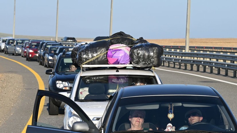 Проезда по Крымскому мосту ожидают более 1,2 тысячи машин