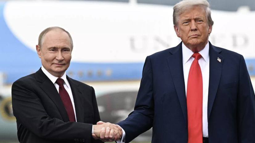 Гашек: для Путина расстелили красную дорожку, а Трамп с улыбкой пожал ему руку