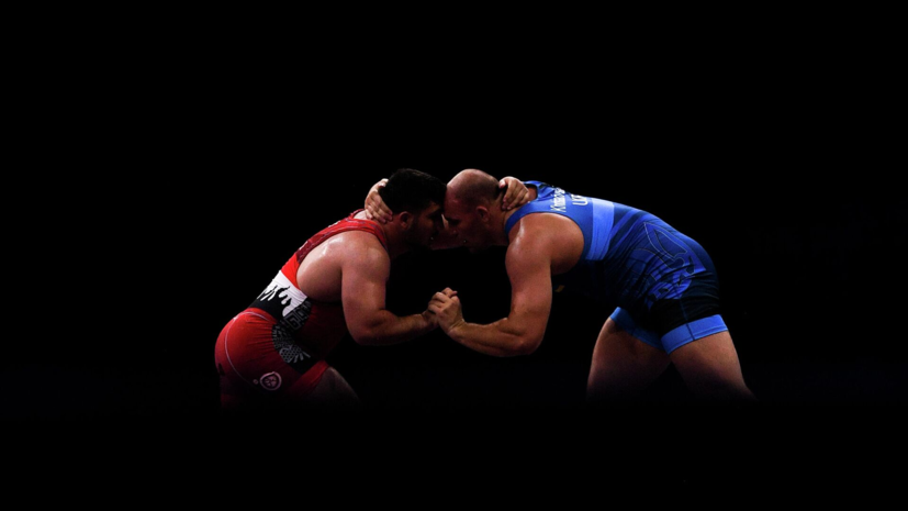 Россиянин Ханиев выиграл золото чемпионата мира по борьбе среди юниоров