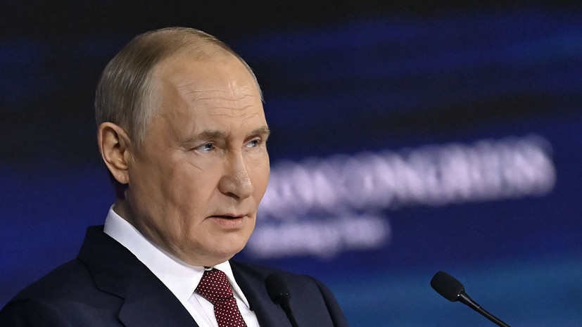 Уиткофф заявил, что провёл с Путиным и его окружением около 25 часов