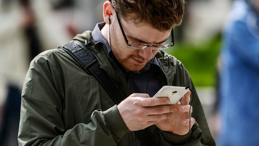 Психиатр Шуров рассказал о негативном влиянии гаджетов на мозг