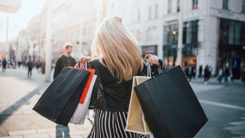 Психолог посоветовала не совершать импульсивные покупки