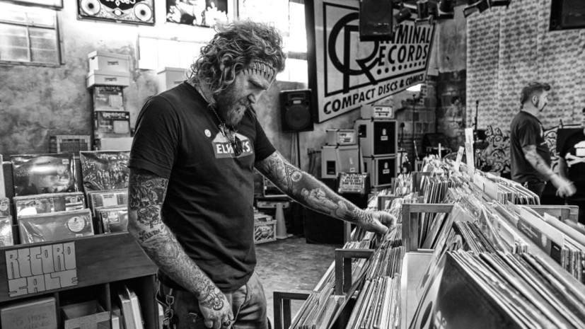 Один из основателей метал-группы Mastodon Брэнт Хайндс разбился на мотоцикле