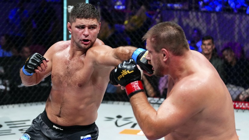 Перебил Кинг-Конга: Попов чуть было не оказался в нокауте, но победил Романова в финале Гран-при PFL в тяжёлом весе