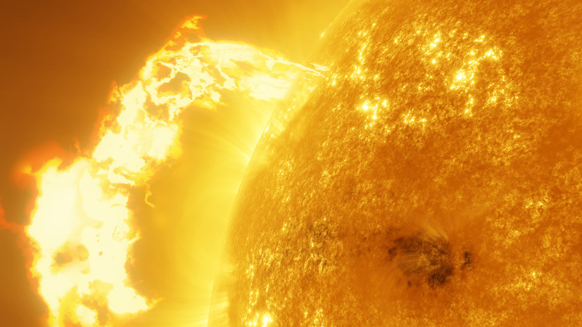 На Солнце произошла сильная вспышка