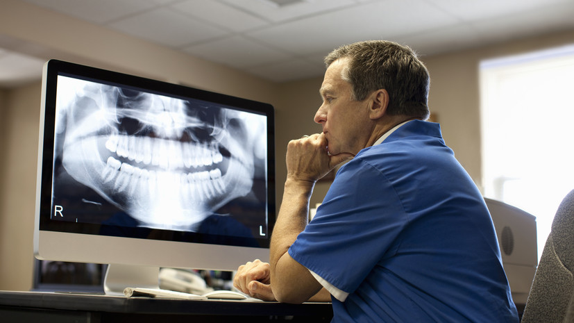 Стоматолог Юрченко: плохое состояние зубов может стать причиной болей в спине