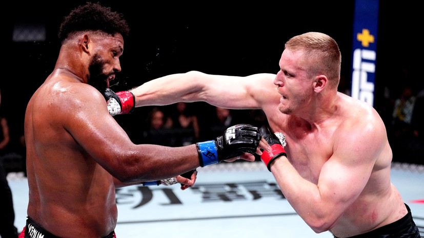 «Старался драться с головой»: Павлович перебил Кортес-Акосту и одержал вторую победу подряд в UFC