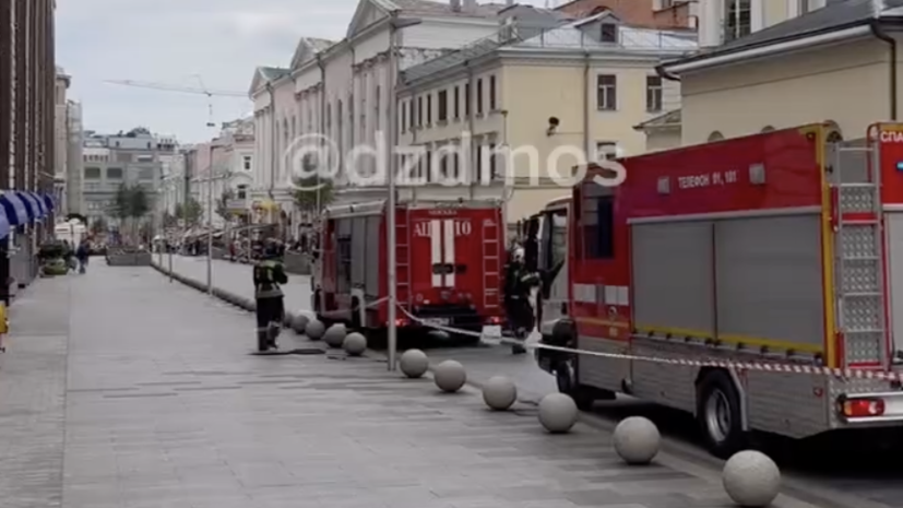 В МЧС заявили об отсутствии пожара в Центральном детском магазине в Москве