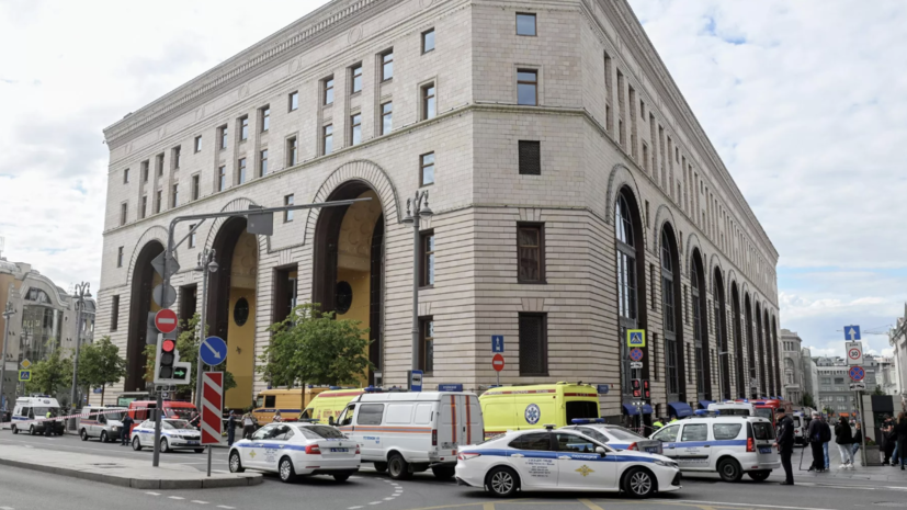 СК возбудил уголовное дело по факту происшествия в ЦДМ в Москве