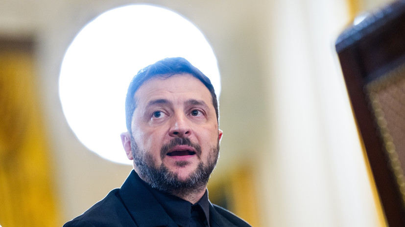 Рогов заявил о символизме чёрной «погребальной» вышиванки Зеленского