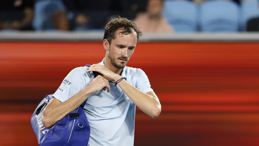 Медведев проиграл в первом круге на третьем турнире Большого шлема подряд