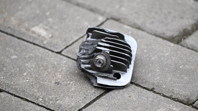 В Орловской области из-за падения обломков БПЛА повреждён фасад частного дома