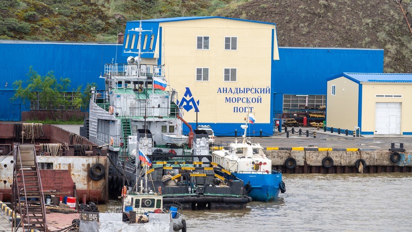 Два человека пострадали при взрыве на танкере около Анадыря