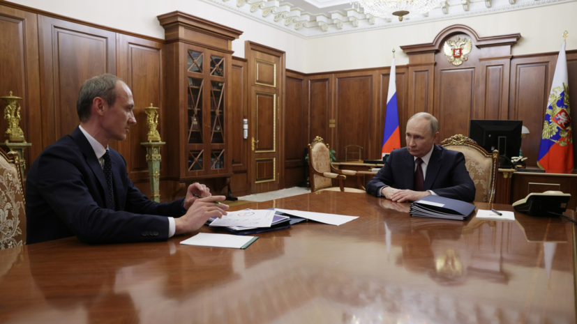 Путин обсудил с вице-премьером Григоренко борьбу с телефонными мошенниками