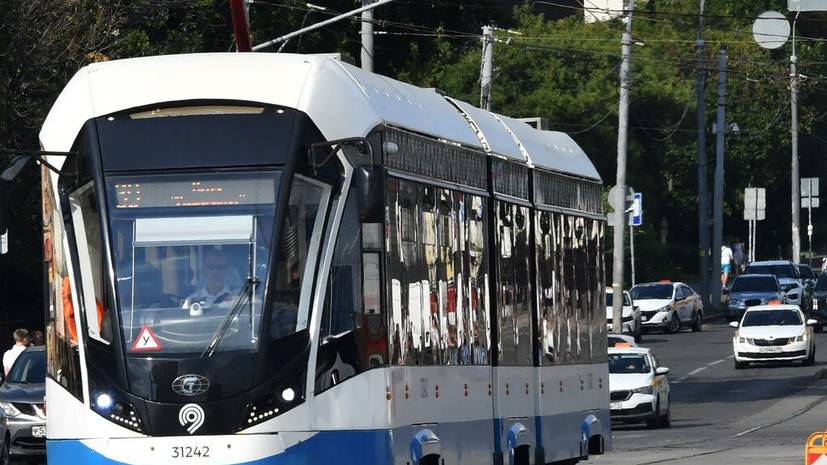 В Москве начали обкатку восстановленной трамвайной линии по Трифоновской улице
