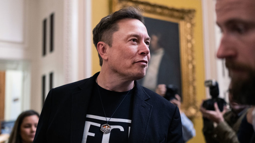 Маск подал в суд на Apple и OpenAI