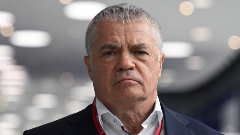 70-летний Медведев сыграет за «Амкал» в Кубке России