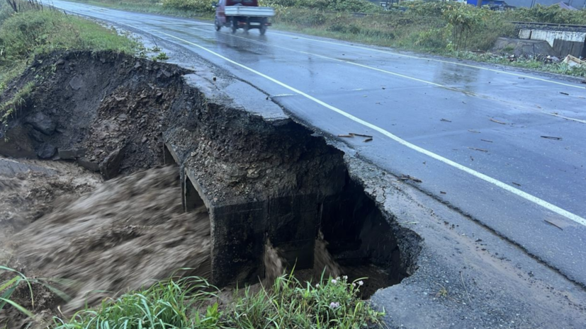 Режим ЧС ввели в Невельском районе Сахалина из-за сильного паводка