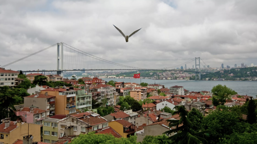 Организатор заплыва в Босфоре опроверг слухи о сигнале с чипа пловца Свечникова