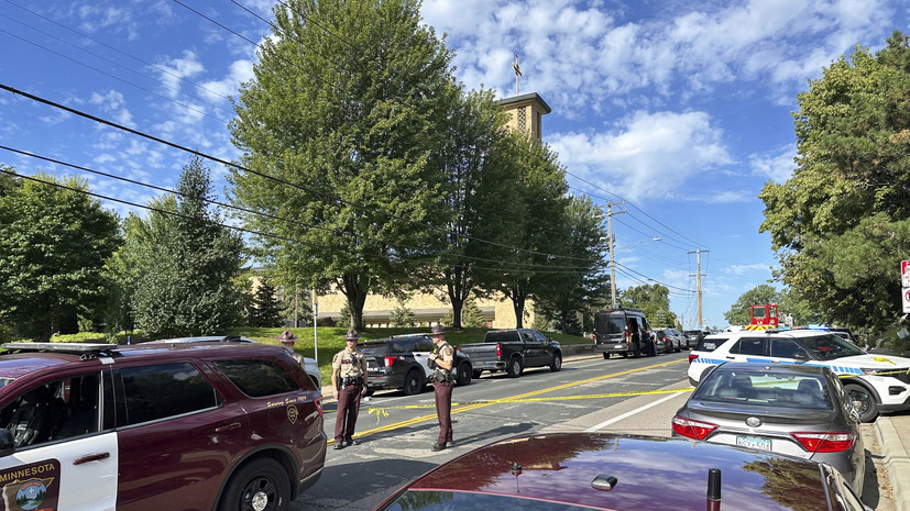 Трамп заявил, что его проинформировали о стрельбе в школе в Миннесоте