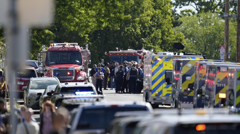 Reuters: при стрельбе в школе в США пострадали 20 человек