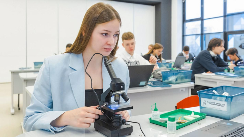 Собянин: в новом учебном году в МЭШ появятся дополнительные инструменты