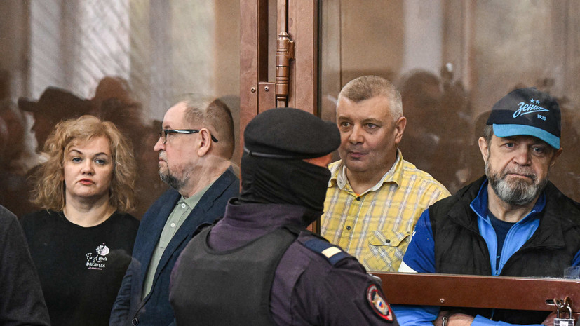 Трёх генералов МВД из Санкт-Петербурга осудили за взятки