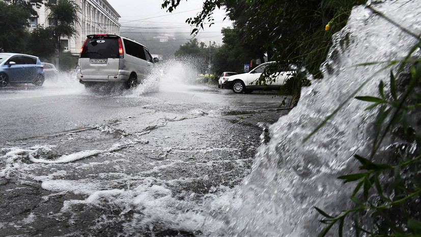 Синоптик Тишковец рассказал о бушующем на Дальнем Востоке штормовом циклоне