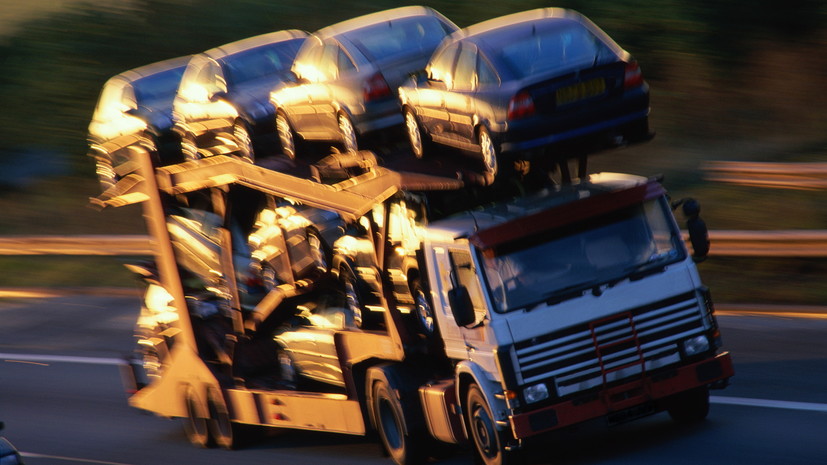 Спрос на междугородний перегон машин в России вырос на треть летом