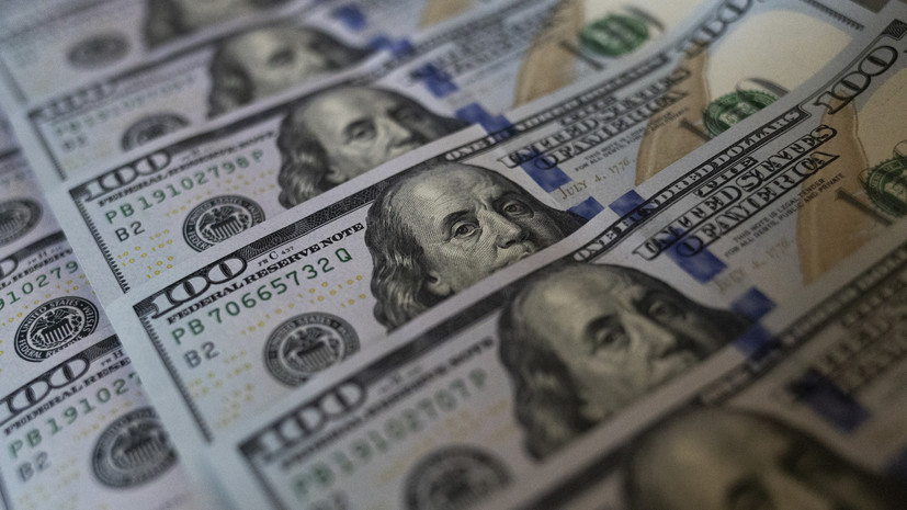 Экономист Балынин: в сентябре не исключены скачки доллара до 85 рублей