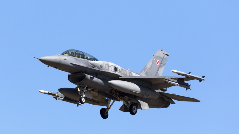 Момент крушения F-16 в Польше попал на видео