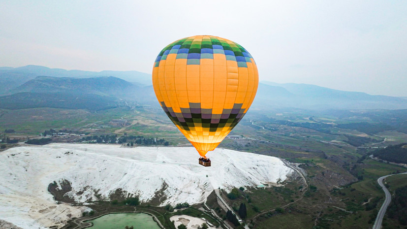 Конюхов и Меняйло подняли тепловой аэростат на Алтае на рекордную высоту 10,4 км